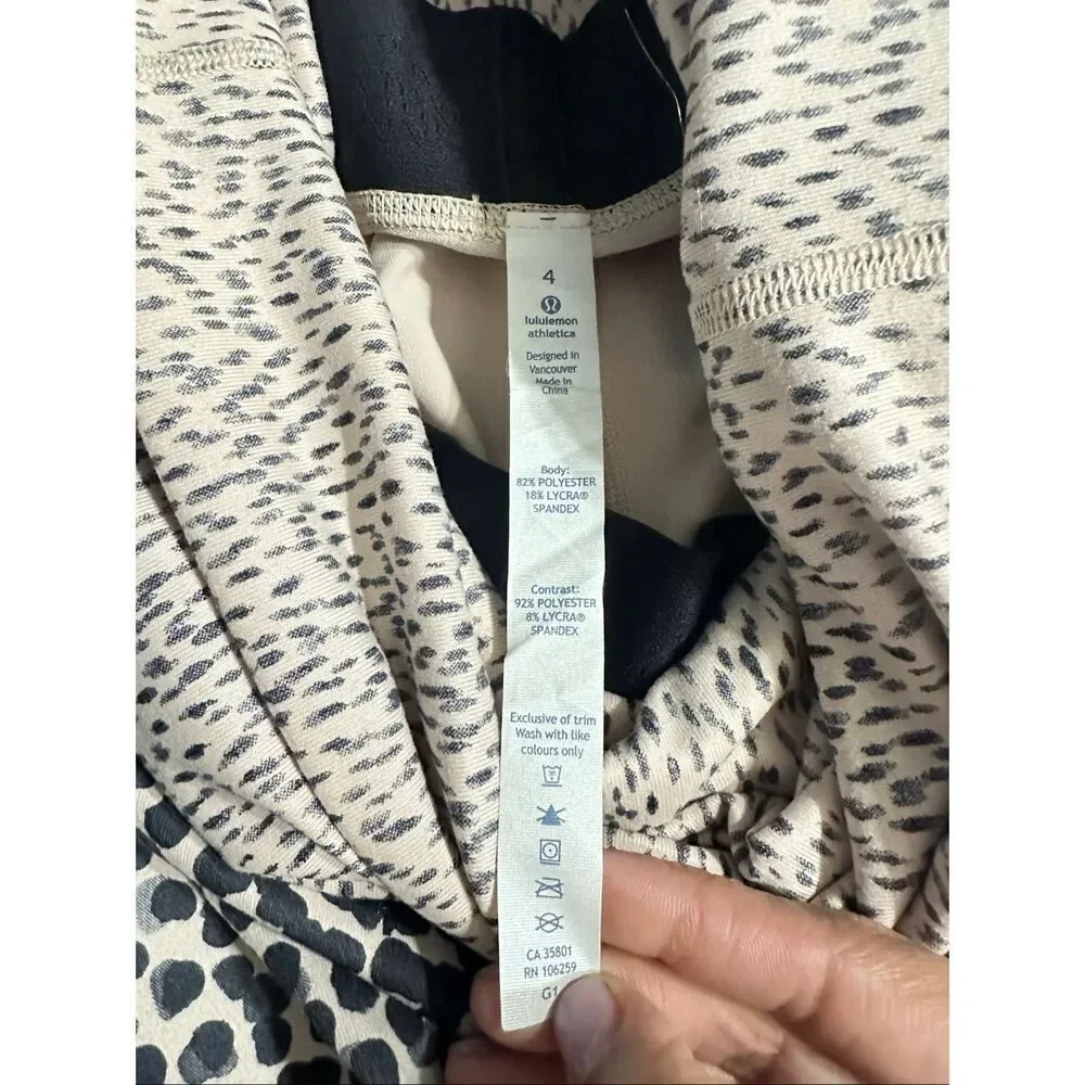 Lululemon Maternity Leggings Sz 4 White Blue Groove Flare Athletic Animal Print